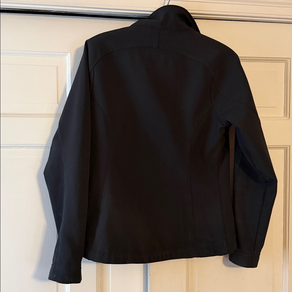 L.L. Bean Classic black Softshell Jacket - Picture 5 of 7